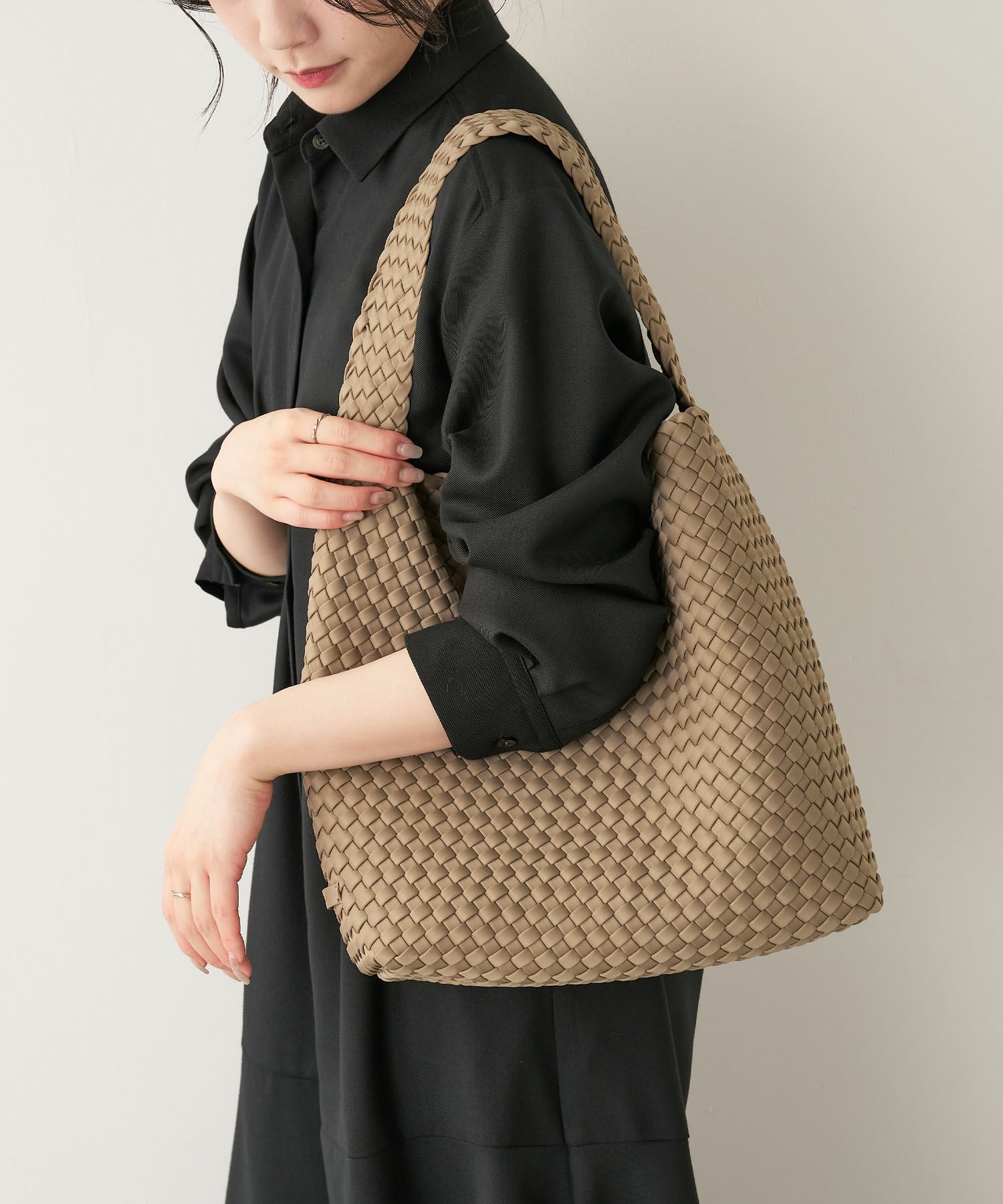 NAGHEDI】ワンショルダーバッグ-Nomad Hobo/0324310008 | MICA&DEAL 