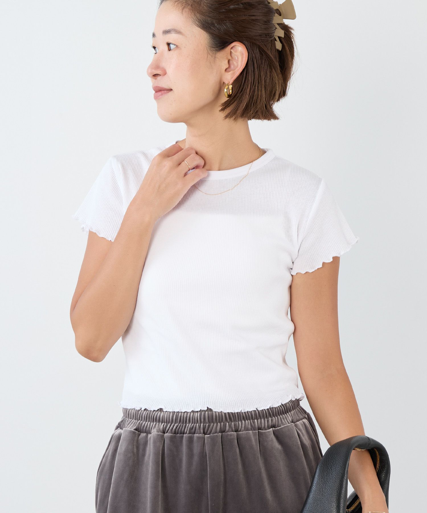 本日限定値下げhyeinseo クロップドトップス 早い者勝ち adidas リボン カットアウト クロップトップス (adidas/T