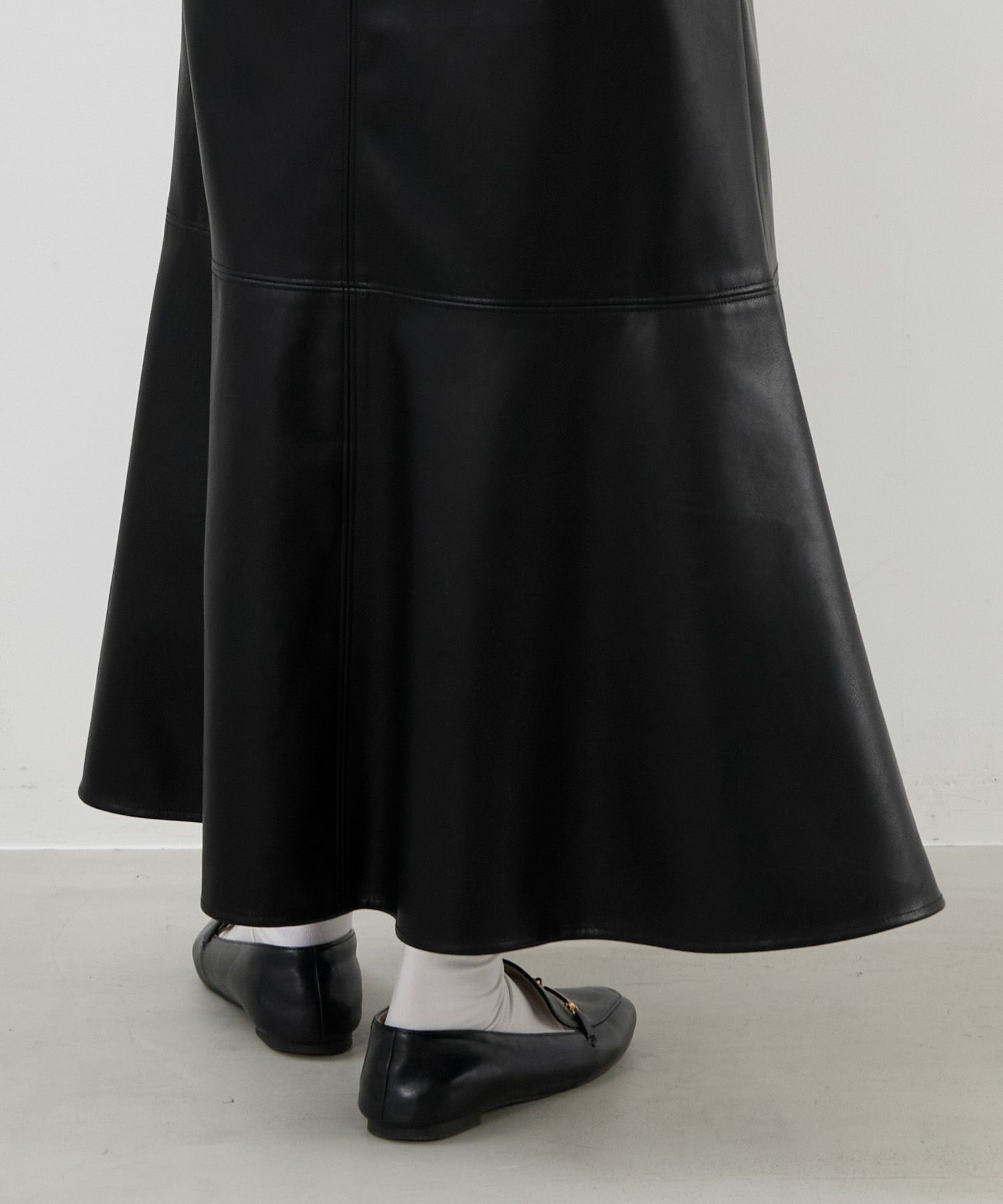 フェイクレザーフレアスカート/0125302258 | MICA&DEAL ONLINE STORE
