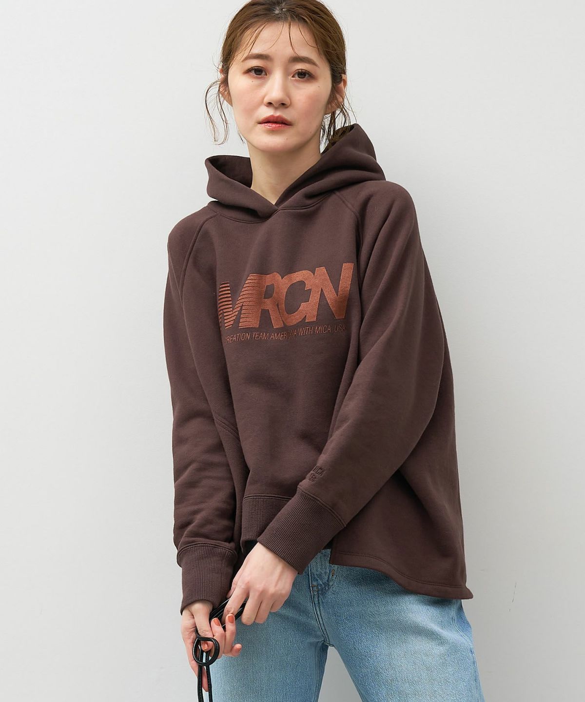 15th ANNIVERSARY 【AMERICANA×MICA&DEAL】ロゴフードパーカー