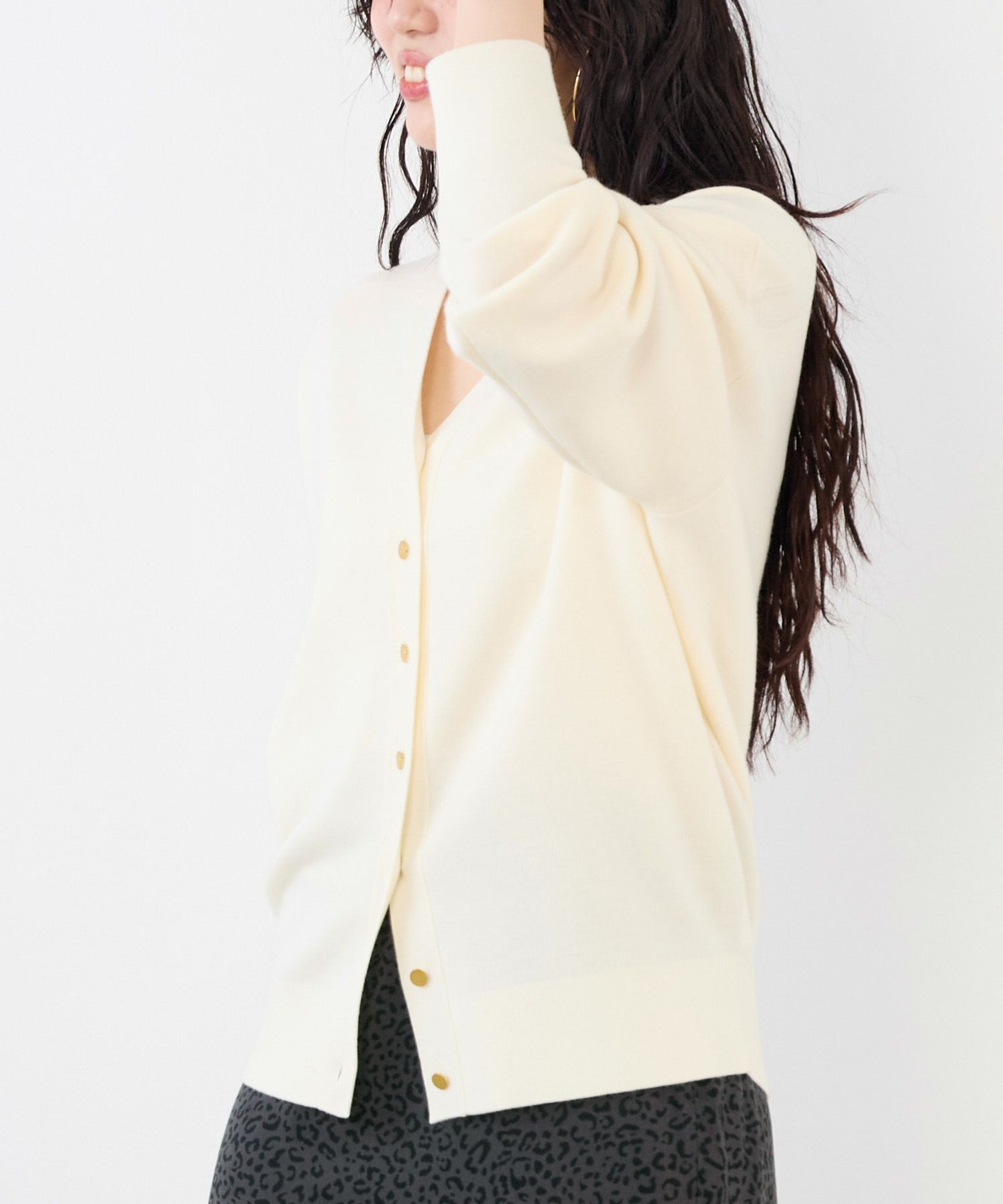 Vネックスムースカーディガン/0125408317 | MICA&DEAL ONLINE STORE