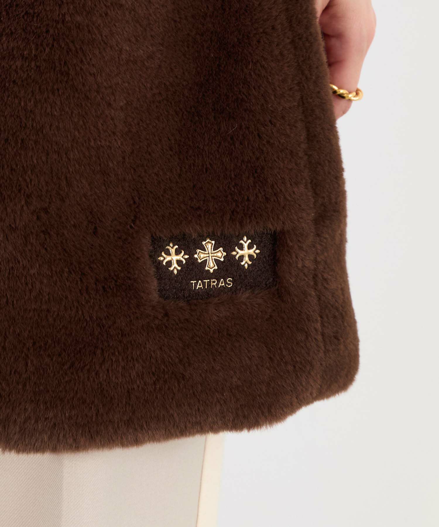 TATRAS】エコファーノーカラーロングベスト-POLLINA/0325306003