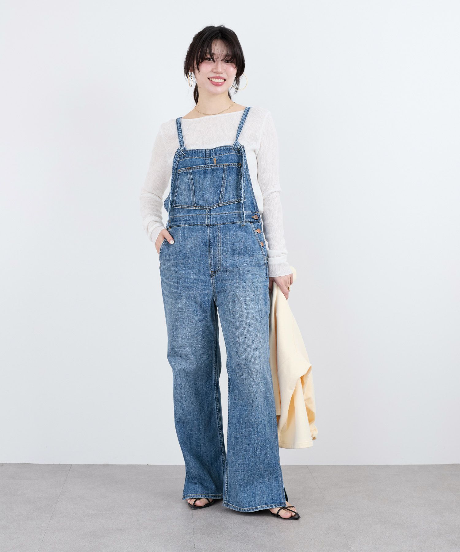 【新品】RED CARD ❤️ デニム オーバーオール サイズMです。 RED CARD（レッドカード） Farm オーバーオール エアロジーンズ