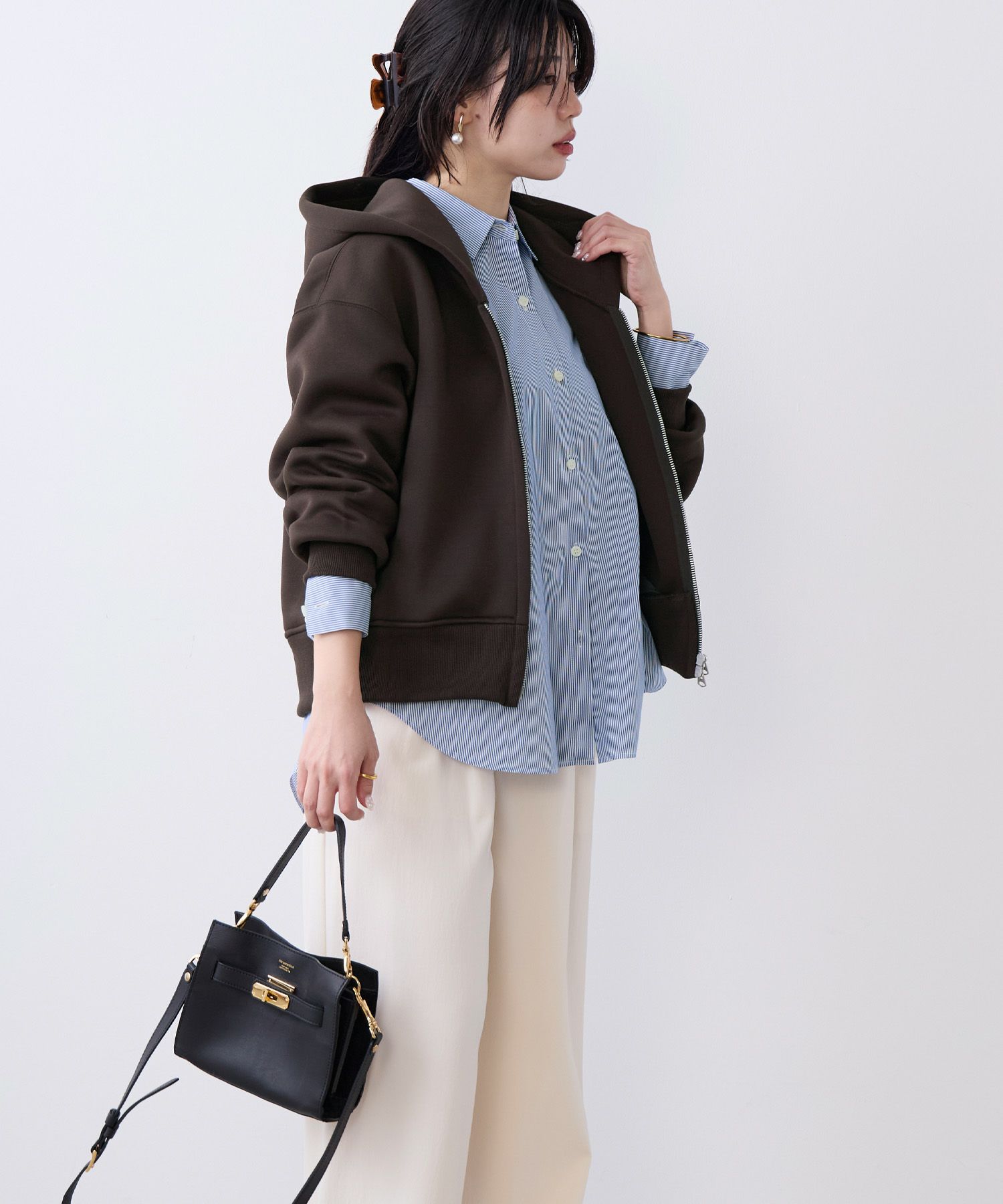 AMERICANA】別注-バックロゴクロップドジップアップパーカー