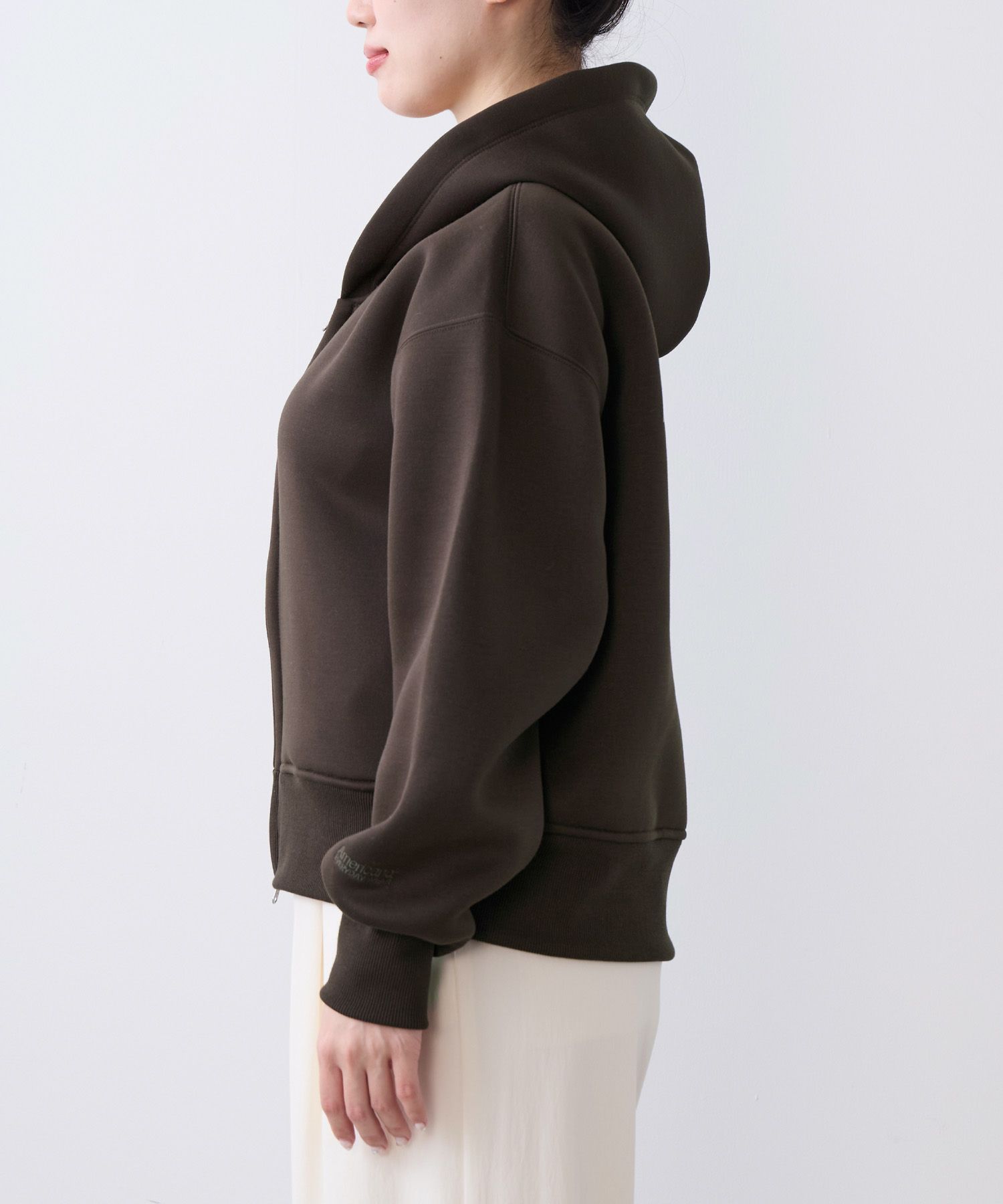 AMERICANA】別注-バックロゴクロップドジップアップパーカー