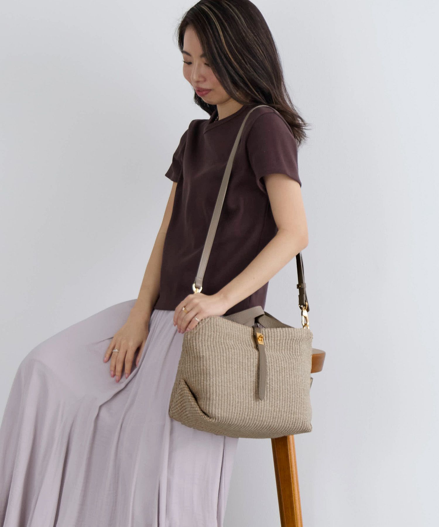 VIOLAd'ORO】ラフィア調2WAYレザー金具付きショルダーバッグ-SANDRO